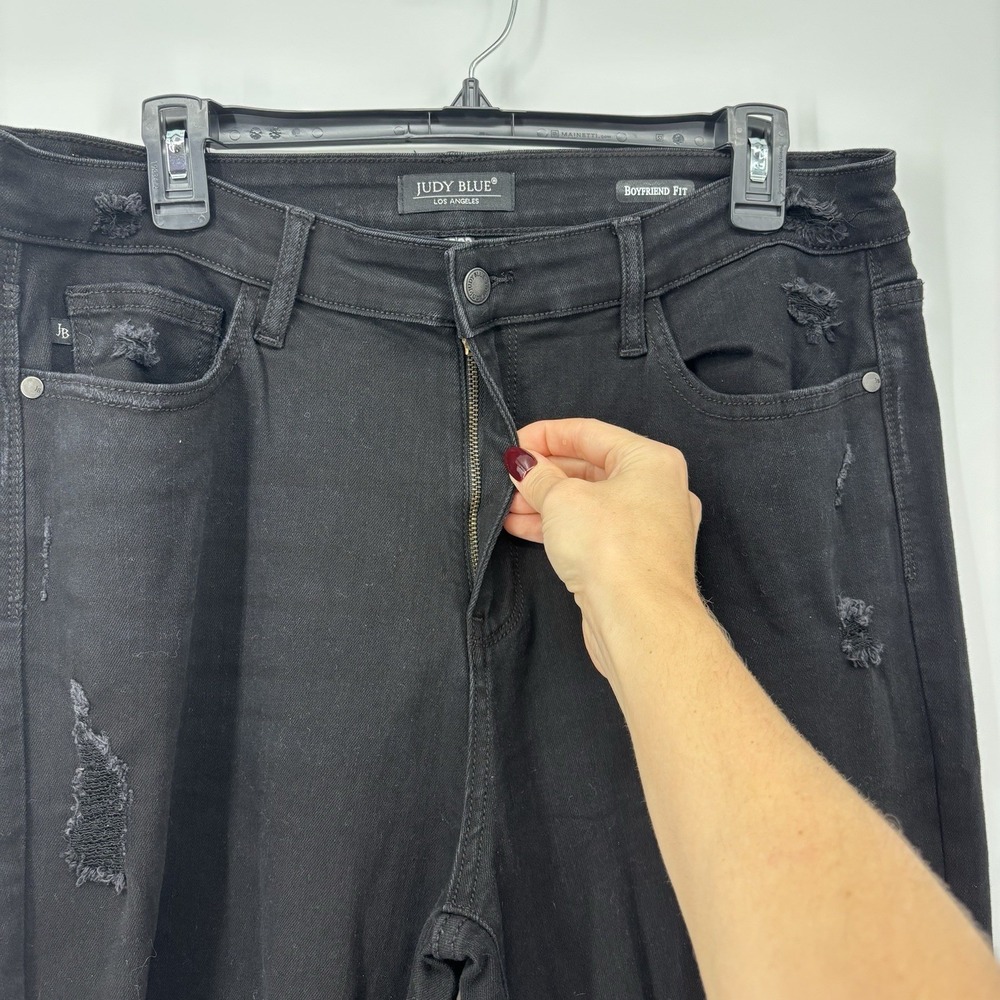 Judy Blue Jeans Womens 15/32 Black Boyfriend Fit Ripped Distressed High Rise - Picture 6 of 13